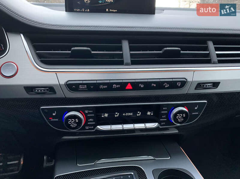 Внедорожник / Кроссовер Audi SQ7 2016 в Яготине фото 19 Внедорожник / Кроссовер Audi SQ7 2016 в Яготине