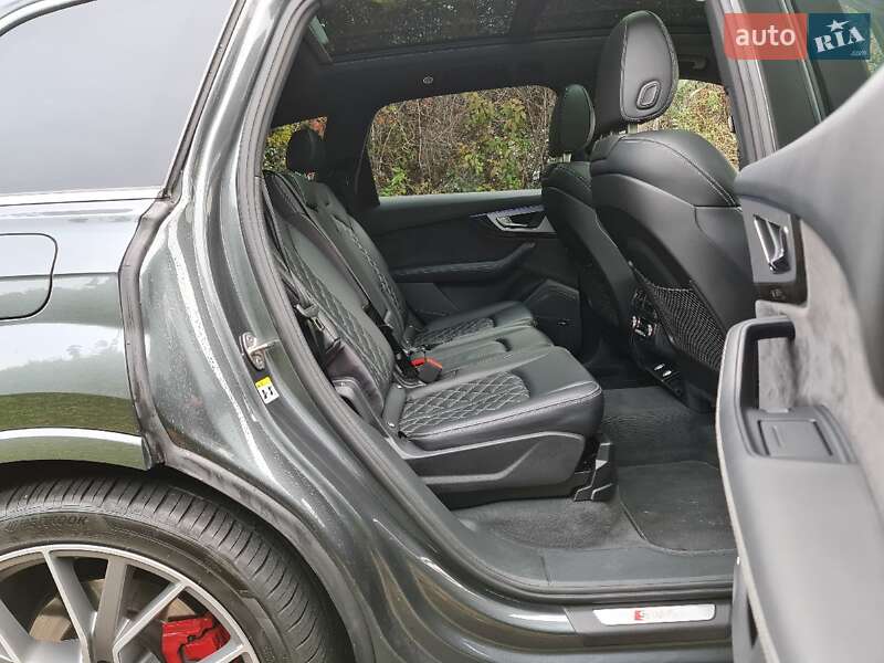 Позашляховик / Кросовер Audi SQ7 2017 в Бердичеві