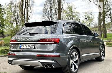 Внедорожник / Кроссовер Audi SQ7 2021 в Киеве