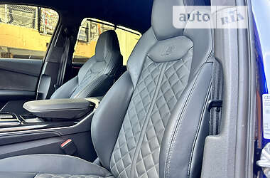Внедорожник / Кроссовер Audi SQ7 2021 в 