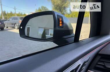 Внедорожник / Кроссовер Audi SQ7 2016 в 