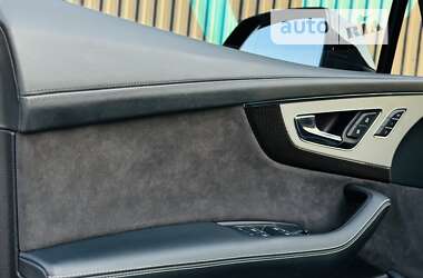 Внедорожник / Кроссовер Audi SQ7 2018 в 