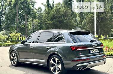 Внедорожник / Кроссовер Audi SQ7 2021 в 
