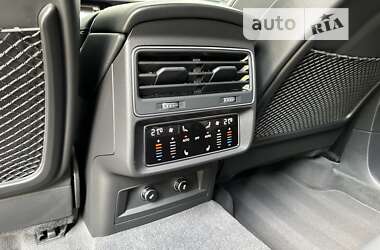 Внедорожник / Кроссовер Audi SQ7 2021 в 