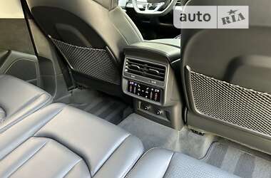 Внедорожник / Кроссовер Audi SQ7 2021 в 