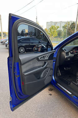 Внедорожник / Кроссовер Audi SQ7 2017 в 