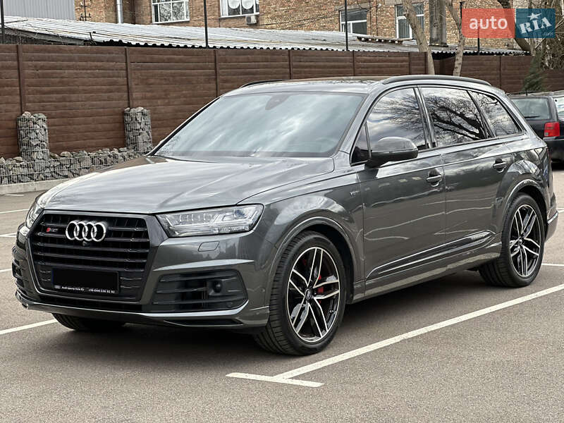 Позашляховик / Кросовер Audi SQ7 2018 в 