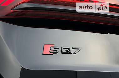 Позашляховик / Кросовер Audi SQ7 2021 в Луцьку