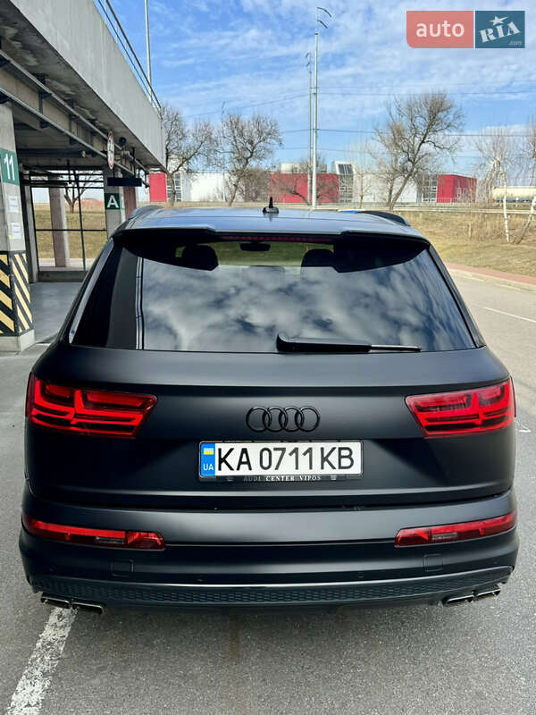 Внедорожник / Кроссовер Audi SQ7 2018 в Киеве