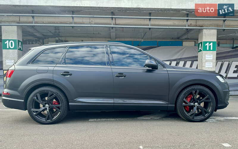 Внедорожник / Кроссовер Audi SQ7 2018 в Киеве