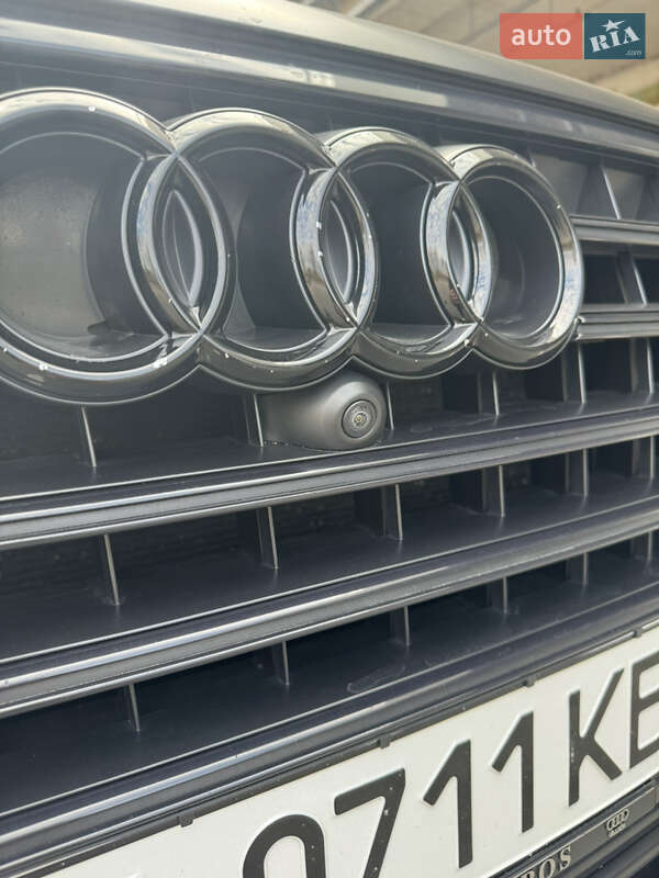 Внедорожник / Кроссовер Audi SQ7 2018 в Киеве