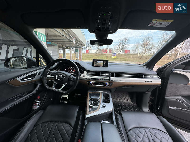Внедорожник / Кроссовер Audi SQ7 2018 в Киеве