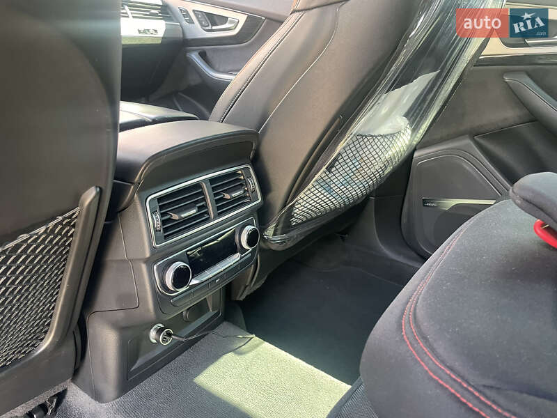 Позашляховик / Кросовер Audi SQ7 2017 в Харкові