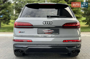 Внедорожник / Кроссовер Audi SQ7 2022 в 