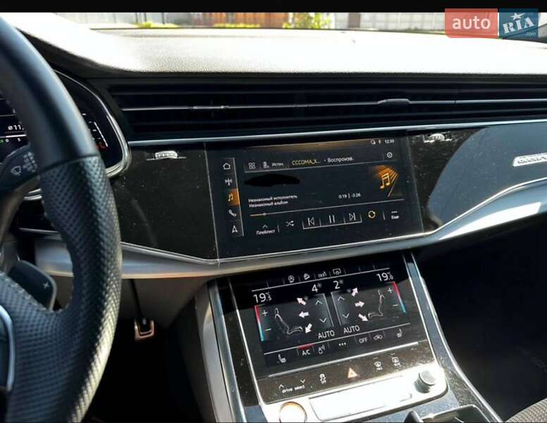 Внедорожник / Кроссовер Audi SQ7 2020 в Днепре