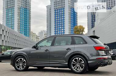 Позашляховик / Кросовер Audi SQ7 2024 в Києві