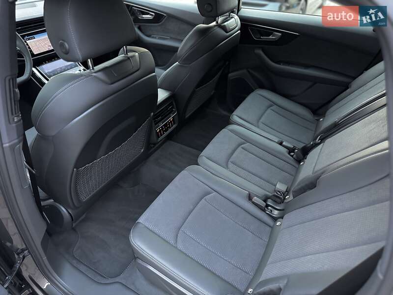 Позашляховик / Кросовер Audi SQ7 2024 в Одесі