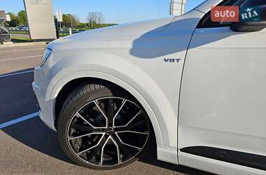 Внедорожник / Кроссовер Audi SQ7 2017 в 