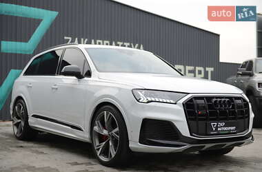 Позашляховик / Кросовер Audi SQ7 2021 в Мукачевому