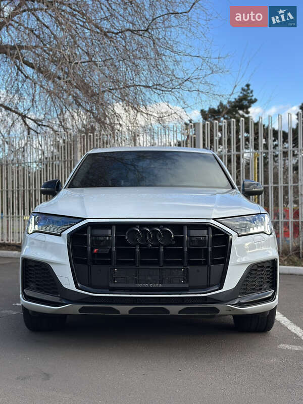 Внедорожник / Кроссовер Audi SQ7 2021 в Одессе