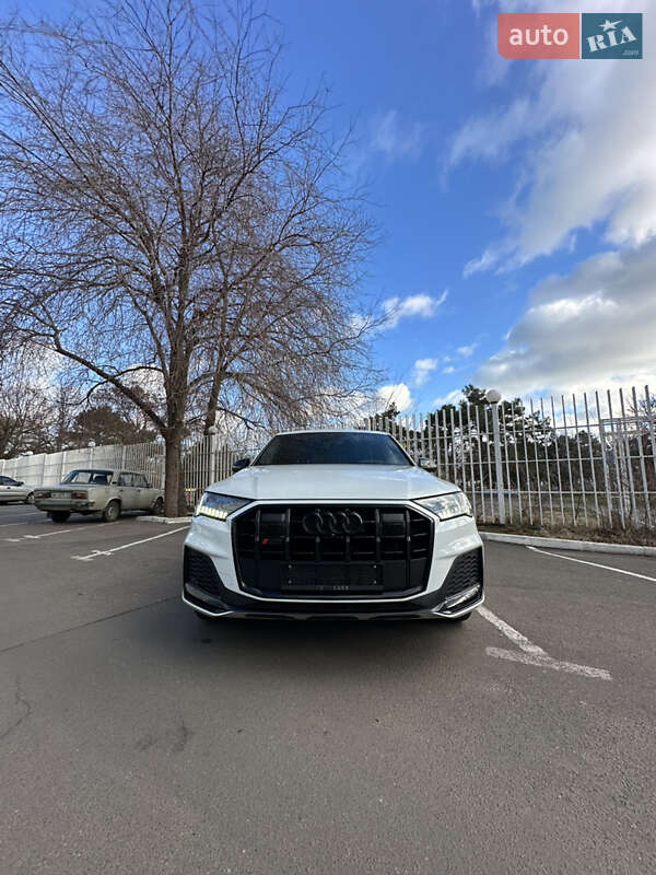 Внедорожник / Кроссовер Audi SQ7 2021 в Одессе