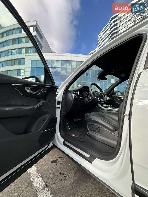 Внедорожник / Кроссовер Audi SQ7 2021 в Одессе