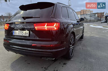 Внедорожник / Кроссовер Audi SQ7 2017 в 