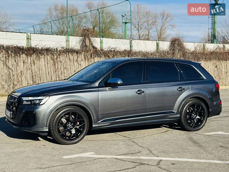 Внедорожник / Кроссовер Audi SQ7 2024 в Днепре