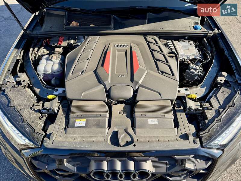 Внедорожник / Кроссовер Audi SQ7 2024 в Днепре