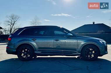 Внедорожник / Кроссовер Audi SQ7 2024 в 