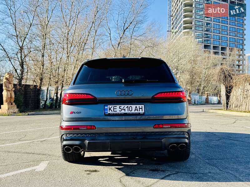 Внедорожник / Кроссовер Audi SQ7 2024 в Днепре