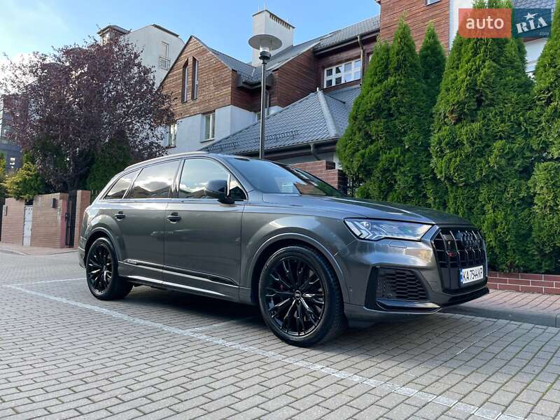 Внедорожник / Кроссовер Audi SQ7 2021 в Киеве