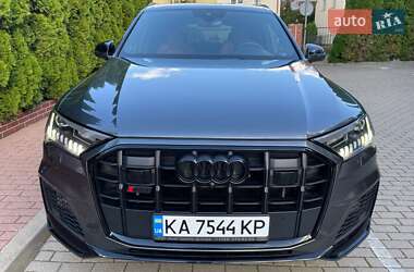 Внедорожник / Кроссовер Audi SQ7 2021 в 