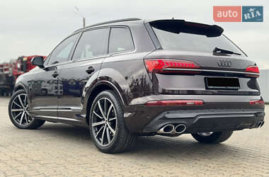Внедорожник / Кроссовер Audi SQ7 2021 в 