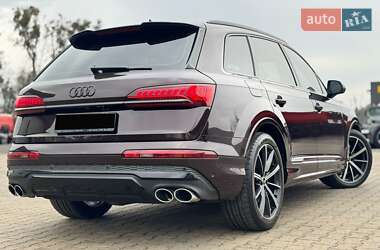 Внедорожник / Кроссовер Audi SQ7 2021 в 