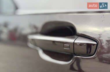 Внедорожник / Кроссовер Audi SQ7 2021 в 
