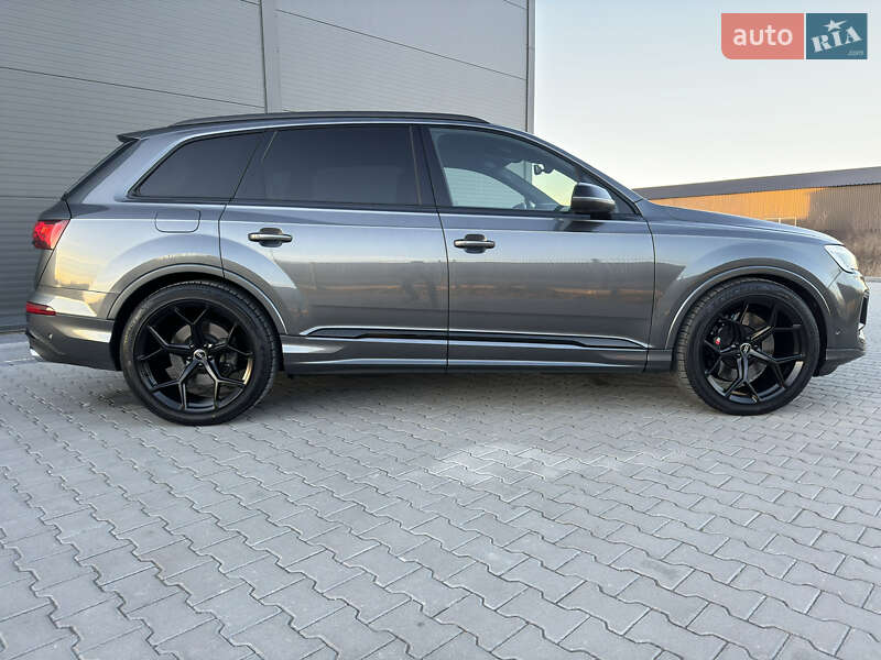 Позашляховик / Кросовер Audi SQ7 2020 в Івано-Франківську
