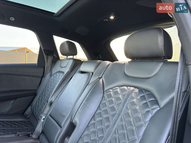 Позашляховик / Кросовер Audi SQ7 2020 в Івано-Франківську