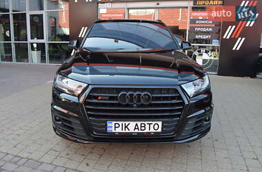 Внедорожник / Кроссовер Audi SQ7 2018 в 