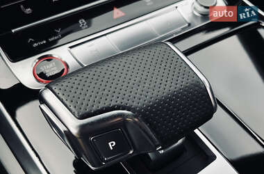 Внедорожник / Кроссовер Audi SQ7 2020 в 