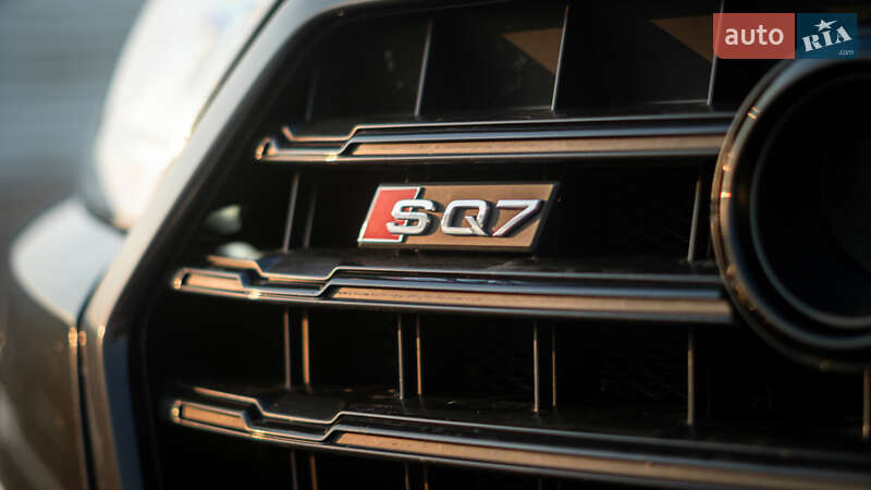 Внедорожник / Кроссовер Audi SQ7 2017 в Львове