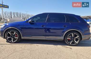 Внедорожник / Кроссовер Audi SQ7 2021 в 