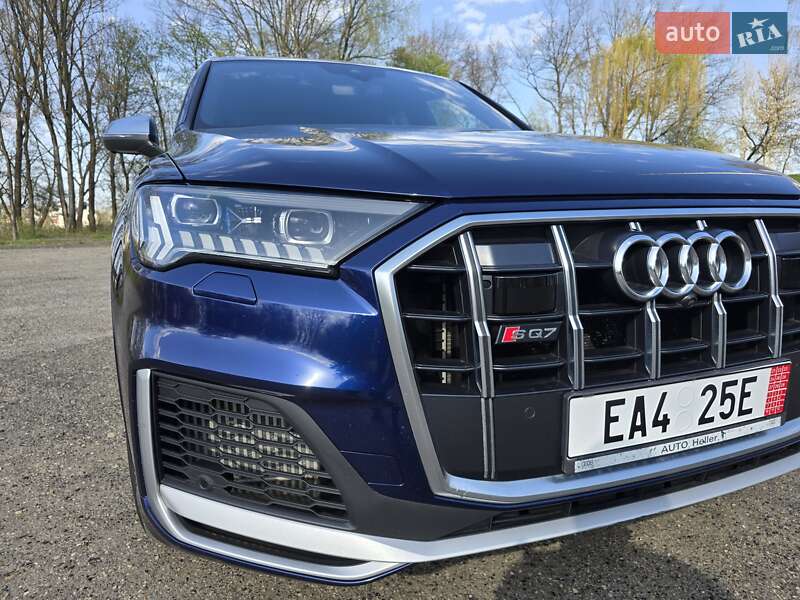 Позашляховик / Кросовер Audi SQ7 2020 в Калуші