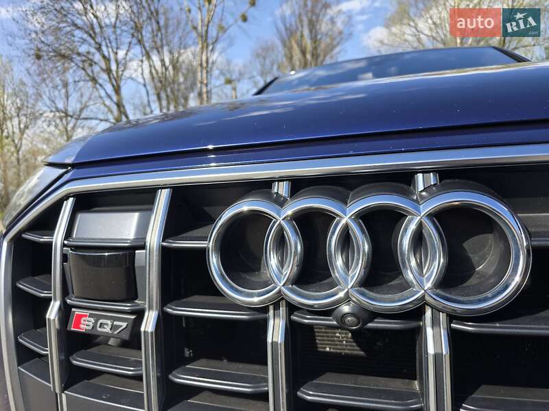 Позашляховик / Кросовер Audi SQ7 2020 в Калуші