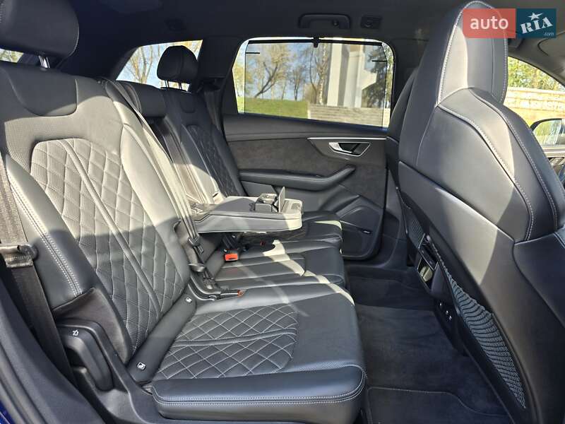 Позашляховик / Кросовер Audi SQ7 2020 в Калуші