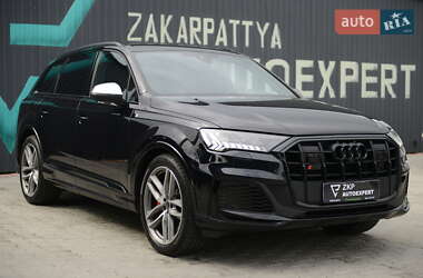 Внедорожник / Кроссовер Audi SQ7 2021 в 