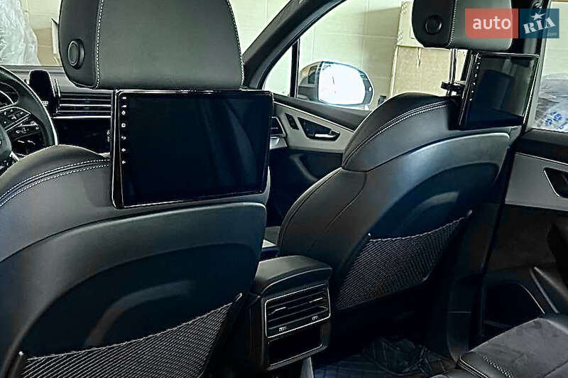 Позашляховик / Кросовер Audi SQ7 2020 в Луцьку