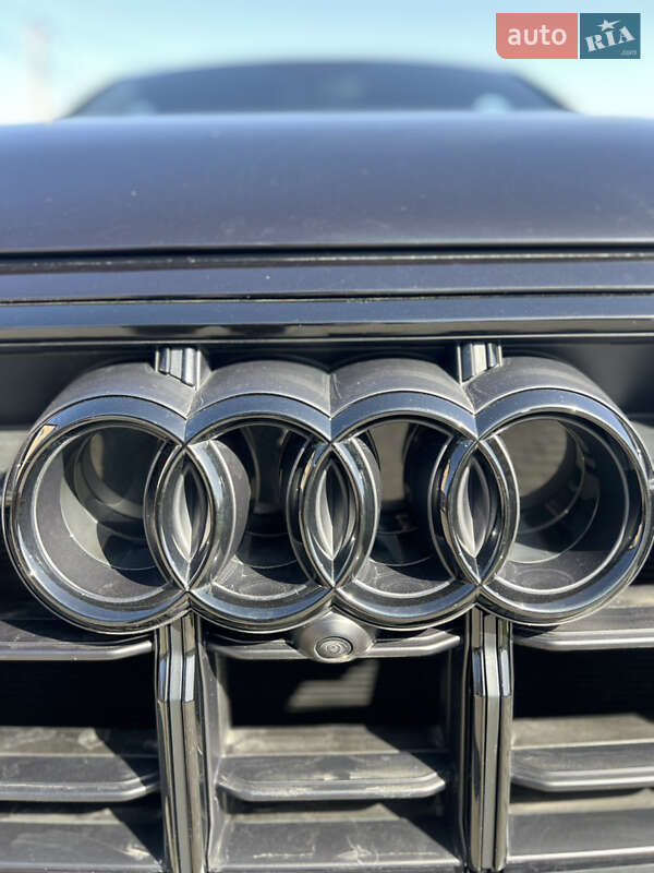 Внедорожник / Кроссовер Audi SQ7 2021 в Хмельницком