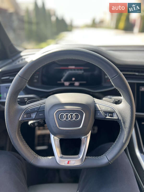 Внедорожник / Кроссовер Audi SQ7 2021 в Хмельницком