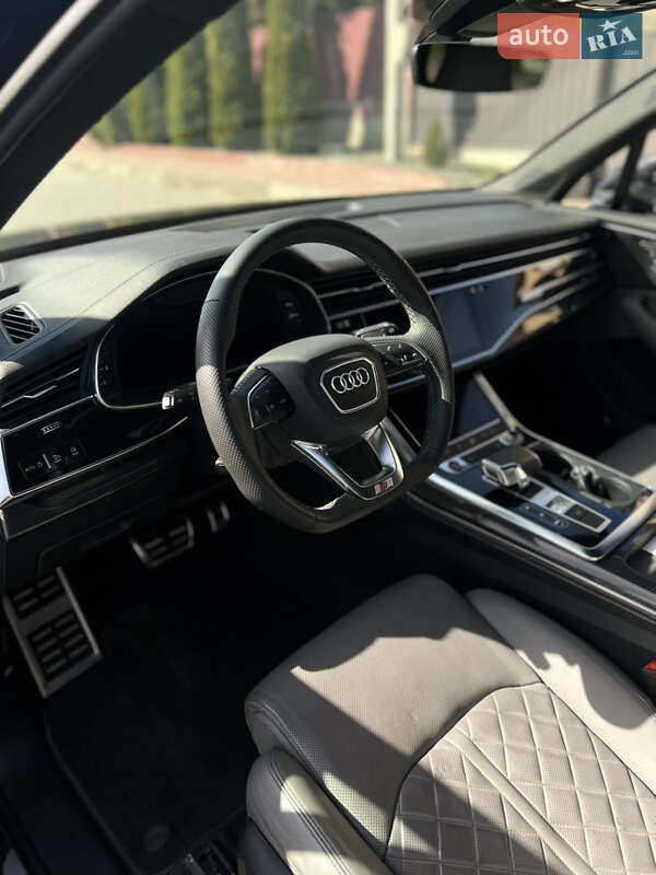 Внедорожник / Кроссовер Audi SQ7 2021 в Хмельницком